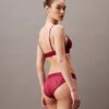 Modern Dantelli Hafif Astarlı Üçgen Bralette Modern Dantelli Hafif Astarlı Üçgen Bralette