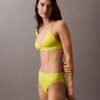 Modern Logolu Üçgen Bikini Üstü Modern Logolu Üçgen Bikini Üstü