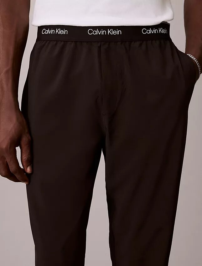 Modern Spor Logolu Bel Bandı Dokuma Pantolonlar Modern Spor Logolu Bel Bandı Dokuma Pantolonlar
