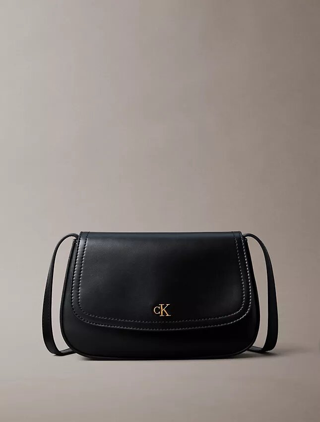 Monogram Kapaklı Kamera Çantası Monogram Kapaklı Kamera Çantası