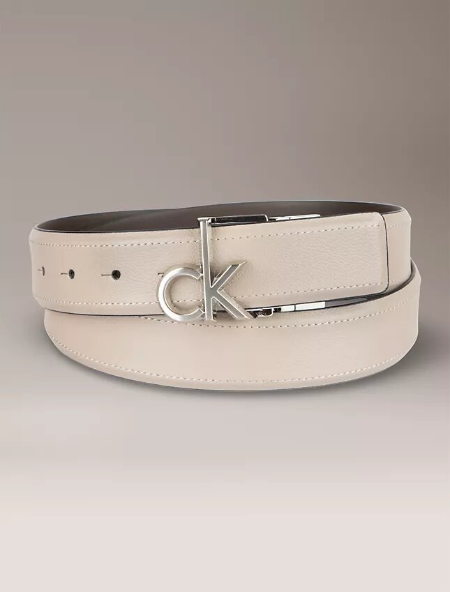 Monogram Logo Plakalı Çift Taraflı Kemer Monogram Logo Plakalı Çift Taraflı Kemer