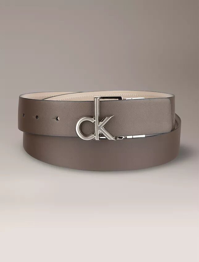 Monogram Logo Plakalı Çift Taraflı Kemer Monogram Logo Plakalı Çift Taraflı Kemer