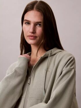 monograml polar fermuarl kaponlu sweatshirt 2 4 280x369 - Monogramlı Polar Fermuarlı Kap&uuml;şonlu Sweatshirt