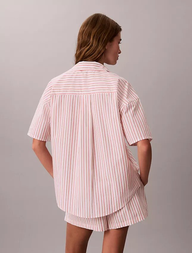 Pamuklu Poplin Rahat Kısa Kollu Pijama Gömleği Pamuklu Poplin Rahat Kısa Kollu Pijama Gömleği