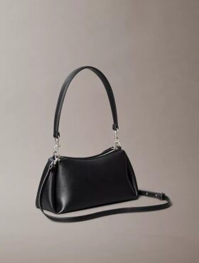 Pebble Pleat Küçük Omuz Çantası Pebble Pleat Küçük Omuz Çantası