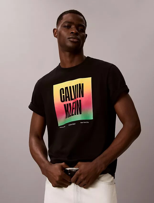 Pride Logo Bloklu Kolay Tişört Pride Logo Bloklu Kolay Tişört