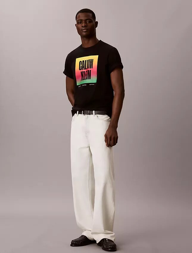 Pride Logo Bloklu Kolay Tişört Pride Logo Bloklu Kolay Tişört