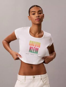 Pride Slim Scoopneck Tişört