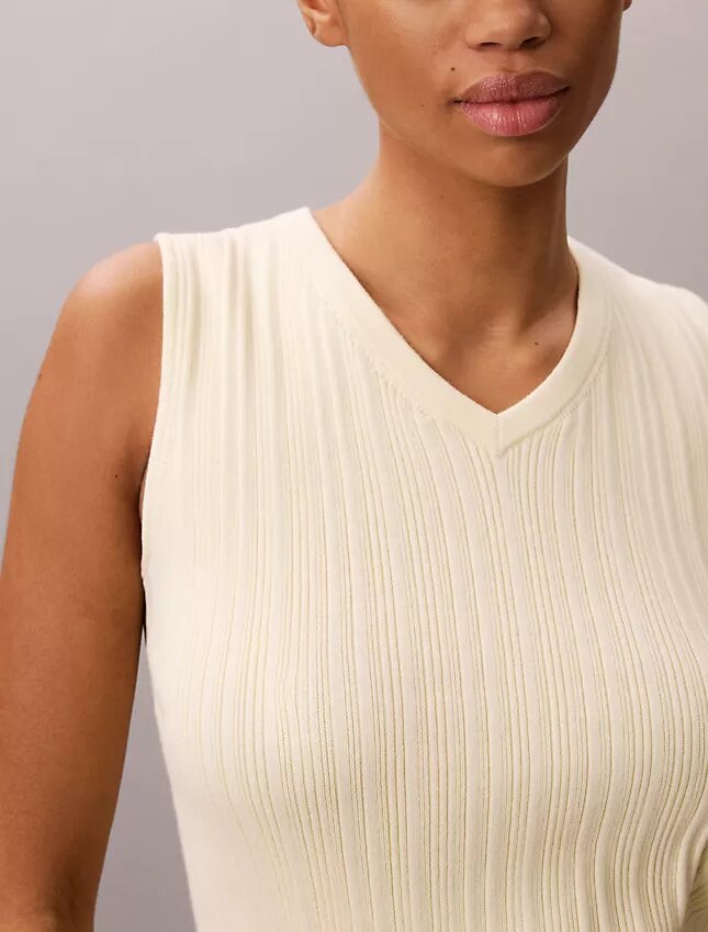 Ribana V Yaka Tank Top Ribana V Yaka Tank Top