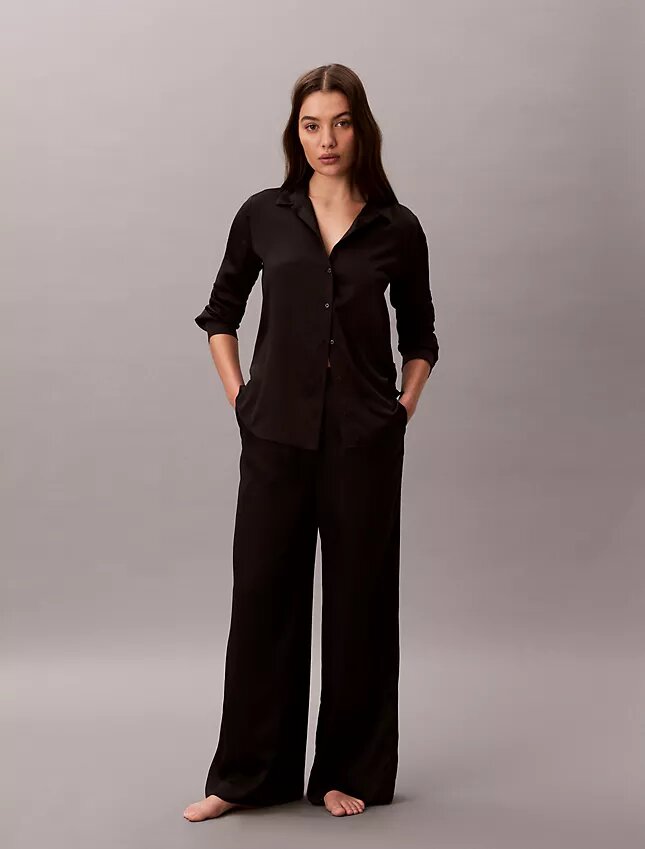 Saten Parlaklıkta Pijama Gömleği Saten Parlaklıkta Pijama Gömleği