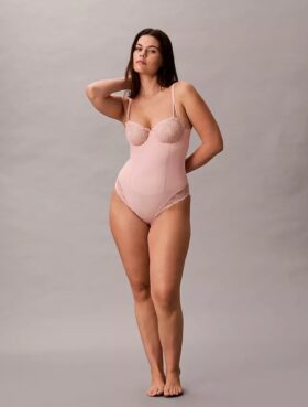 Sensual Stretch Lace Bodyler