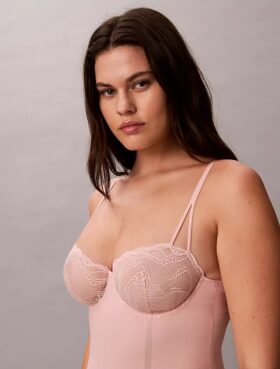 Sensual Stretch Lace Bodyler