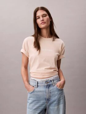 Standart Logo Boxy Fit Bisiklet Yaka Tişört Standart Logo Boxy Fit Bisiklet Yaka Tişört