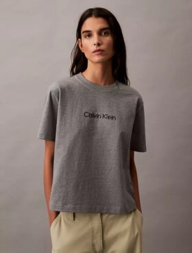 Standart Logo Boxy Fit Bisiklet Yaka Tişört Standart Logo Boxy Fit Bisiklet Yaka Tişört
