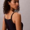 Tığ İşlemeli Düğmeli Tank Top Tığ İşlemeli Düğmeli Tank Top