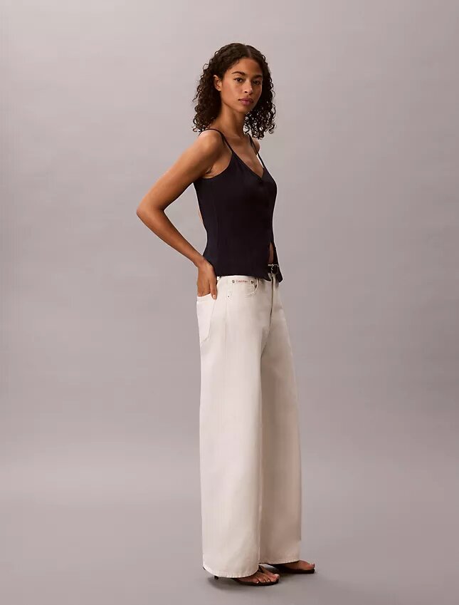 Tığ İşlemeli Düğmeli Tank Top Tığ İşlemeli Düğmeli Tank Top