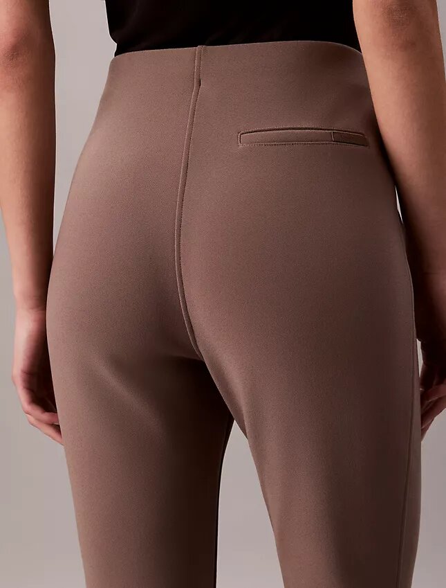 Terzi Dikişli Örme Geniş Paça Çekip Giyilen Pantolon Terzi Dikişli Örme Geniş Paça Çekip Giyilen Pantolon
