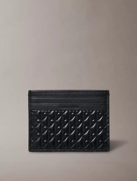 Tüm Yüzeyi Kabartmalı Monogram Kartlık Tüm Yüzeyi Kabartmalı Monogram Kartlık