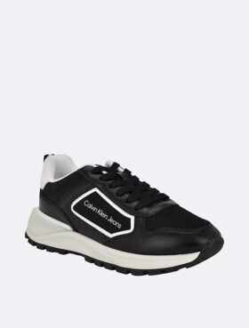Women Gogetit Sneaker