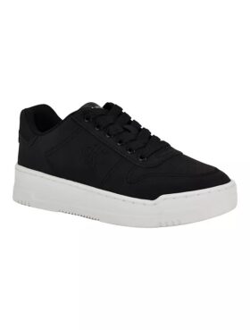 Women Pozin Sneaker