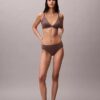 Yapıştırılmış Esnek Bikini Yapıştırılmış Esnek Bikini