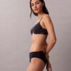 Yapıştırılmış Esnek Bikini Yapıştırılmış Esnek Bikini