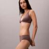 Yapıştırılmış Esnek Bikini Yapıştırılmış Esnek Bikini