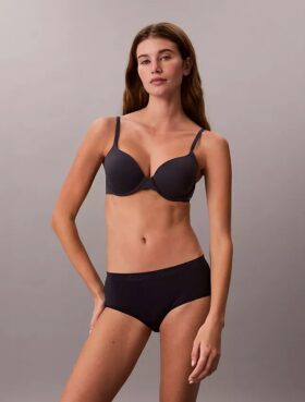 Yapıştırılmış Esnek Boyshort