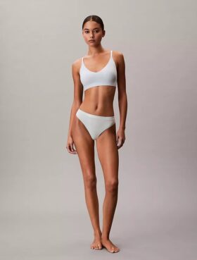 Yapıştırılmış Esnek Thong