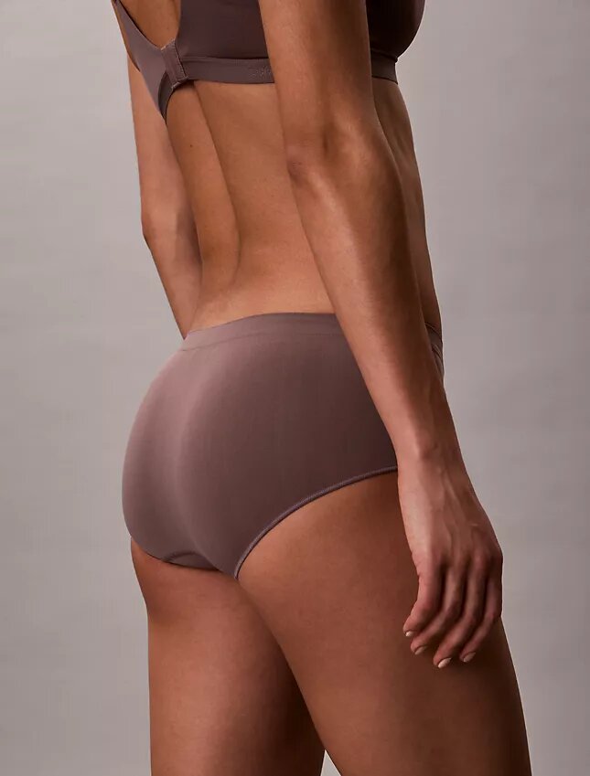 Yapıştırılmış Esnek Thong Yapıştırılmış Esnek Thong