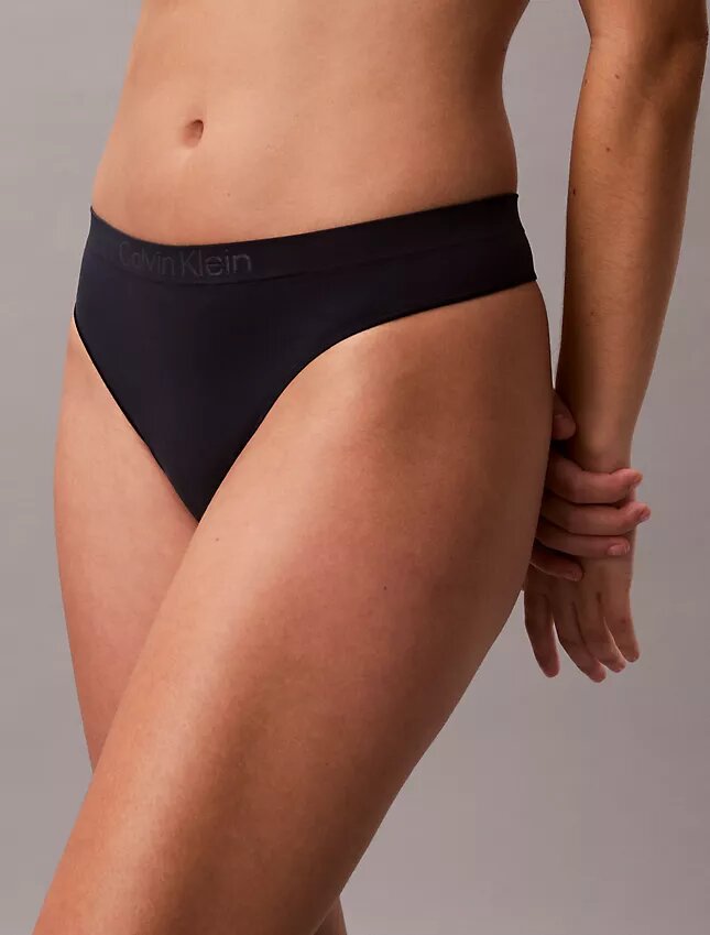 Yapıştırılmış Esnek Thong Yapıştırılmış Esnek Thong