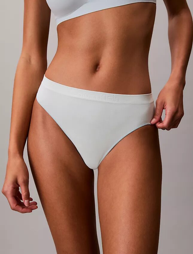 Yapıştırılmış Esnek Thong Yapıştırılmış Esnek Thong