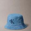 Yıkanmış Denim İşlemeli Logo Kova Şapka Yıkanmış Denim İşlemeli Logo Kova Şapka