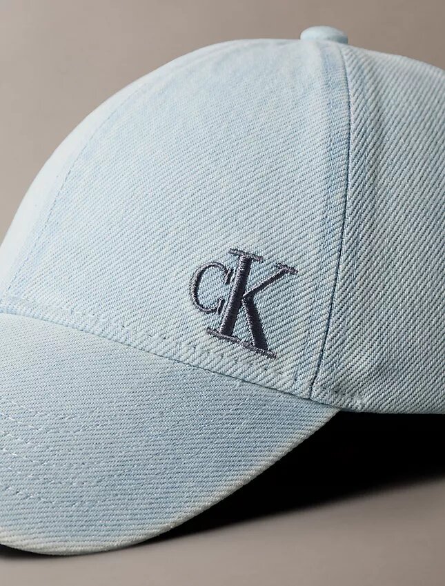Yıkanmış Denim Nakışlı Logo Beyzbol Şapkası Yıkanmış Denim Nakışlı Logo Beyzbol Şapkası
