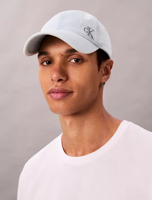 Yıkanmış Denim Nakışlı Logo Beyzbol Şapkası Yıkanmış Denim Nakışlı Logo Beyzbol Şapkası