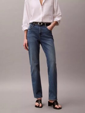 Yüksek Bel Düz Paça Jean Yüksek Bel Düz Paça Jean