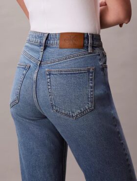 Yüksek Bel Düz Paça Jean Yüksek Bel Düz Paça Jean