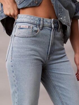 Yüksek Bel Düz Paça Jean Yüksek Bel Düz Paça Jean