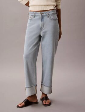 Yüksek Bel Düz Paça Jean Yüksek Bel Düz Paça Jean