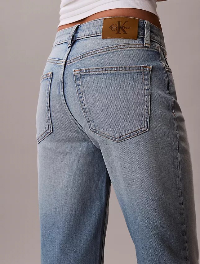 Yüksek Bel Düz Paça Jean Yüksek Bel Düz Paça Jean