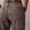Yüksek Bel Düz Paça Jean Yüksek Bel Düz Paça Jean