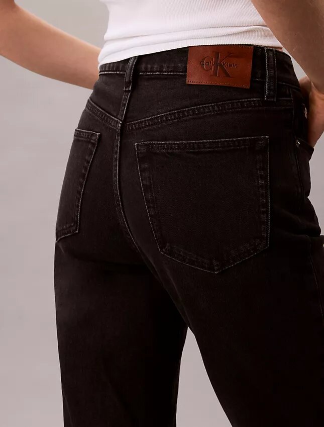 Yüksek Bel Düz Paça Jean Yüksek Bel Düz Paça Jean
