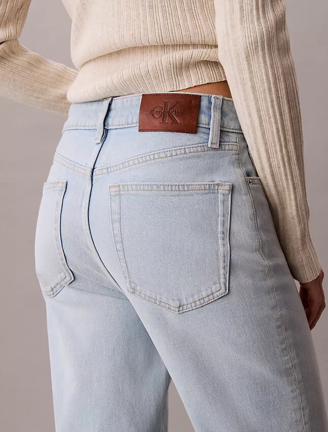 Yüksek Bel Düz Paça Jean Yüksek Bel Düz Paça Jean