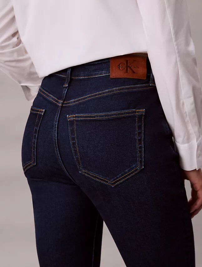 Yüksek Bel Flare Jeanler Yüksek Bel Flare Jeanler