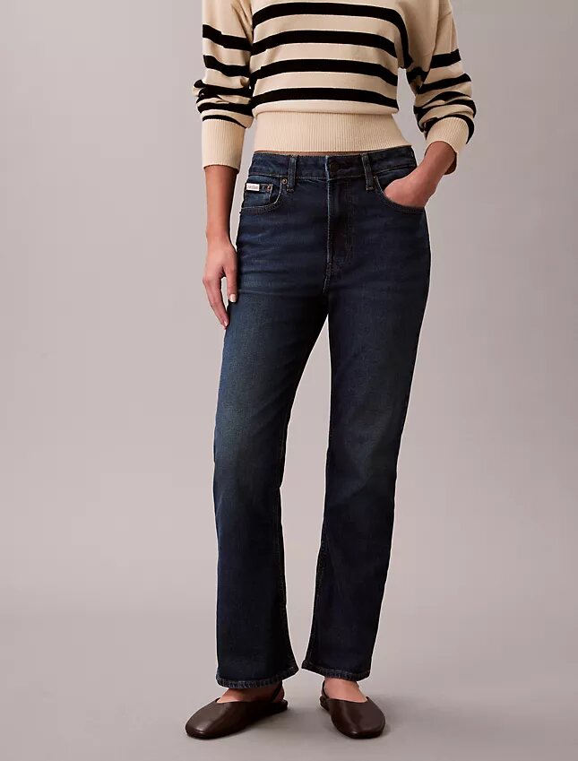 Yüksek Bel Kısaltılmış Geniş Paça Jean Yüksek Bel Kısaltılmış Geniş Paça Jean